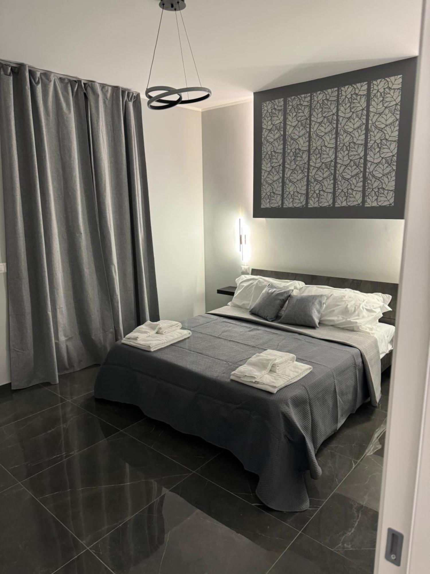 Reale Guest House Mascalucia Bagian luar foto