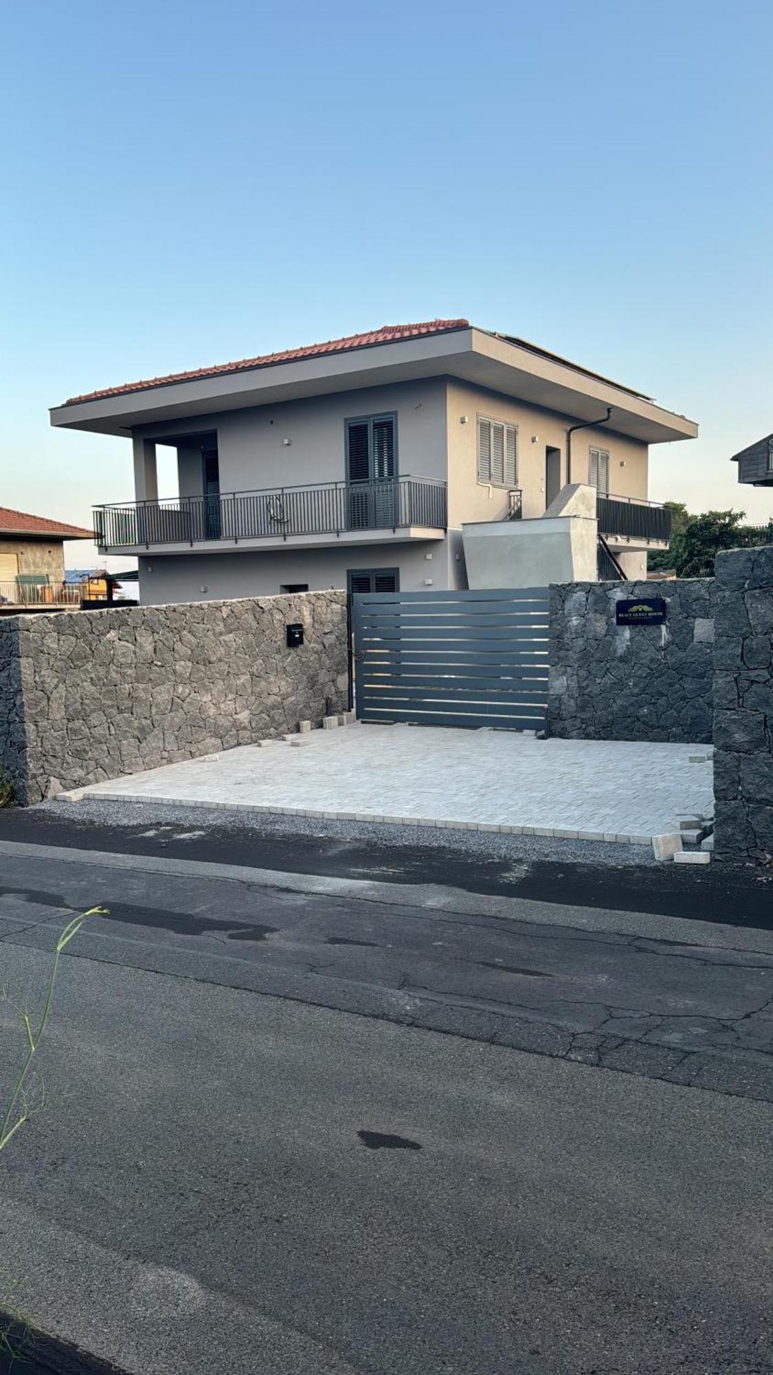 Reale Guest House Mascalucia Bagian luar foto