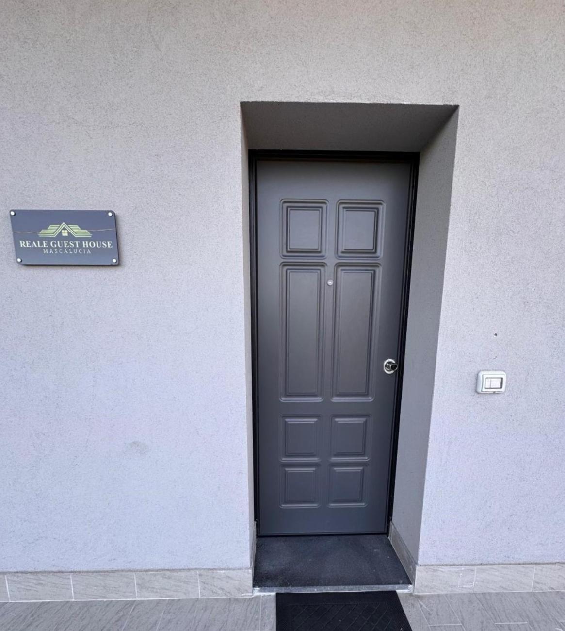 Reale Guest House Mascalucia Bagian luar foto