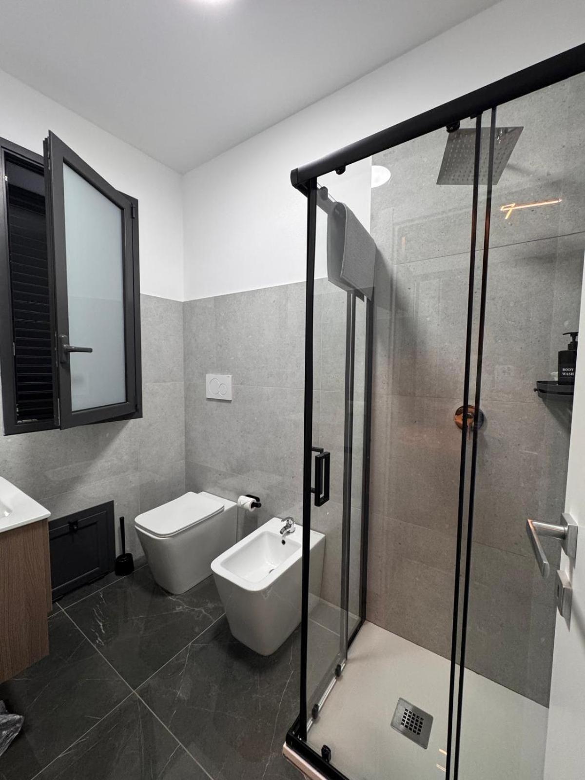 Reale Guest House Mascalucia Bagian luar foto
